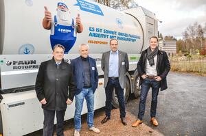 Zweite Akteurskonferenz Wasserstoffwirtschaft (v.l.n.r.): Lutz Tesmer von FAUN, Thorsten Roos (Fachbereichsleiter Regionalentwicklung, Bau und Umwelt), Carsten Delfs (Regionalmanager für Energiewende und Umweltinnovation) und Momme Feddersen, GP Joule