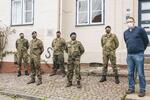 Foto von den Bundeswehr-Soldaten, die bei der Nachverfolgung von Infektionsketten unterstützen